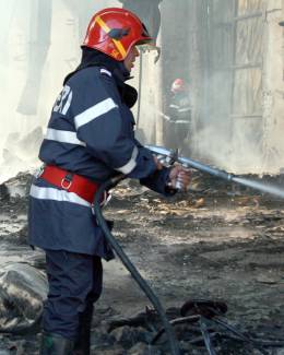Incendiu la o casă din Cernavodă