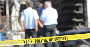 IMAGINILE INCENDIULUI DEVASTATOR DIN MAMAIA / O femeie a ars de vie și șapte magazine au fost distruse - 9