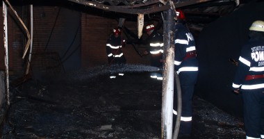 FOTO/ INCENDIU PUS INTENȚIONAT în stațiunea MAMAIA - 3