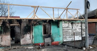 GALERIE FOTO. Victima rănită în incendiul din Murfatlar a murit. Poliția a deschis un dosar pentru ucidere din culpă - 11