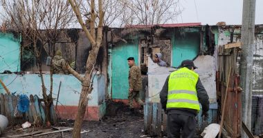 GALERIE FOTO. Victima rănită în incendiul din Murfatlar a murit. Poliția a deschis un dosar pentru ucidere din culpă - 2