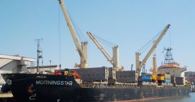 Stire din Economie : Incendiu pe un bulk carrier, în Coreea de Sud