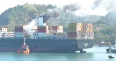 Stire din Economie : Incendiu pe un portcontainer