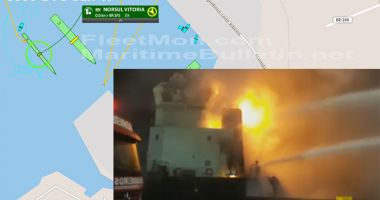 Incendiu puternic pe un remorcher