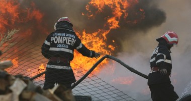 Stire din Eveniment : INFERN DEZLĂNȚUIT lângă varianta Constanței  / GALERIE FOTO
