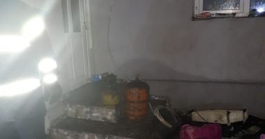 Incendiu în localitatea Techirghiol. A ars tot acoperișul unei case - 3
