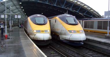 Stire din Actualitate : Incendiu la bordul unui tren Eurostar. Sute de pasageri au rămas blocați