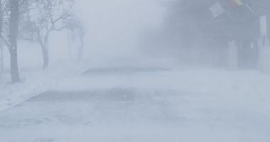 GALERIE FOTO - VIDEO / ÎNCEP PROBLEMELE PE DRUMURILE DIN JUDEȚ. Vizibilitate SUB 10 METRI pe mai multe șosele - 2