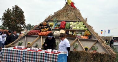 Stire din Politică-Administrație : Sărbătoarea Recoltei și Ziua pensionarului, la Mangalia