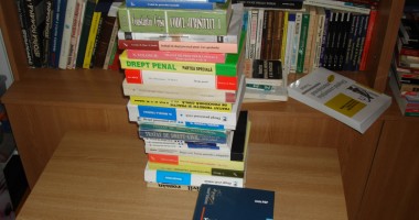 Stire din Eveniment : Încep examenele la INM.  Iată calendarul probelor