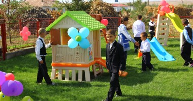 Început de an cu surprize în comuna Saraiu. Primarul Dorinela Irimia a inaugurat noua grădiniță - 6