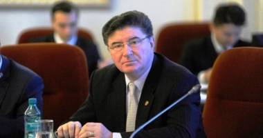 Când va fi finalizat raportul pentru revizuirea Constituției