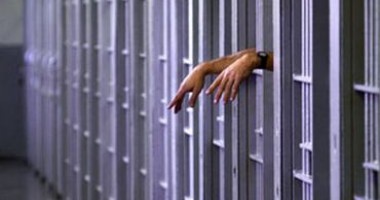 Stire din Eveniment : Și-a strangulat copilul la puțin după naștere!