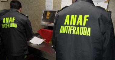 Stire din Eveniment : Închisoare cu suspendare pentru doi inspectori ANAF care au luat mită