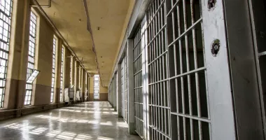 Stire din Eveniment : Doi bărbați au ajuns la Penitenciarul Poarta Albă fiind acuzați de trafic de droguri