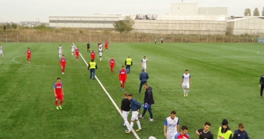 Stire din Sport : Incidente la meciul SSC Farul din Berceni