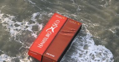 Stire din Economie : Incidente și accidente pe mări și oceane