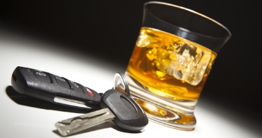 Inconștiență!  S-au urcat  la volan după ce  au consumat alcool