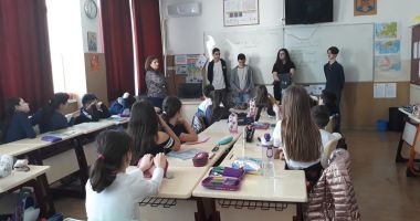 Stire din Cultură-Educație : "În curând elevi  de gimnaziu"