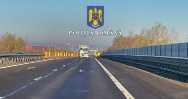 Stire din Eveniment : Cu tirul pe contrasens. Scene halucinante sâmbătă pe Autostrada A1