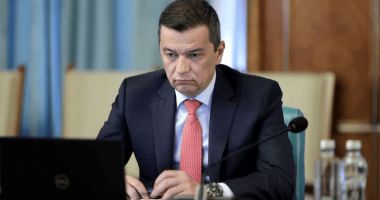 Stire din Economie : Ministrul Transporturilor a dezvăluit ce salariu are în minister, supărat pe șefii din alte structuri