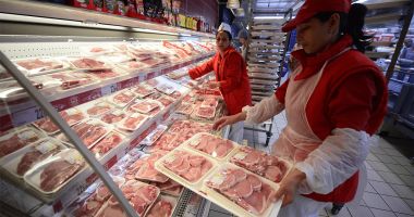 Stire din Actualitate : Românii, loviți din plin de scumpiri. Cât costă carnea de porc, jumările și șoriciul