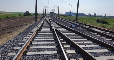 Stire din Economie : Investiții majore la CFR. Aproape 183 km de cale ferată finalizați în 2026