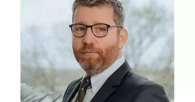 Stire din Actualitate : Cine este românul cu 11 venituri pe lună, șase la stat și cinci la privat