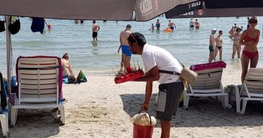 Stire din Economie : Acțiune de amploare a polițiștilor și jandarmilor constănțeni pentru combaterea comerțului ilicit, la Eforie