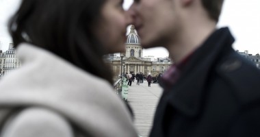 Stire din Economie : Sărăcia i-a încuiat pe constănțeni în dormitor
