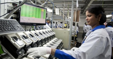 Industria a primit cu aproape 18% mai multe comenzi