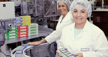Industria prelucrătoare are mai multe comenzi