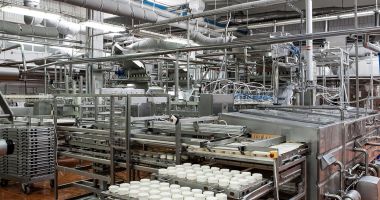 Stire din Economie : Industria românească a obținut venituri mai mari cu 26,6%