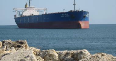 Stire din Economie : Industria shipping-ului își pierde încrederea în viitor