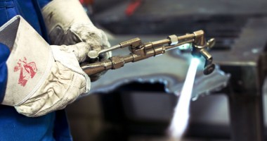 Stire din Economie : Au crescut și comenzile noi din industrie, spune INS