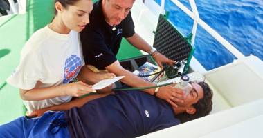 Stire din Sănătate : Cum acordăm primul ajutor pentru victimele înecului