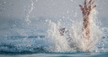 Stire din Eveniment : Medicii încearcă să resusciteze un bărbat scos din mare pe plaja din Mamaia Nord