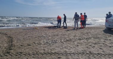 Stire din Eveniment : UPDATE. Sfârșit tragic la Olimp. Un bărbat s-a înecat în apele mării