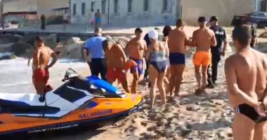 VIDEO / Persoana dispărută ieri, la Eforie a fost găsită și scoasă la mal! - 2
