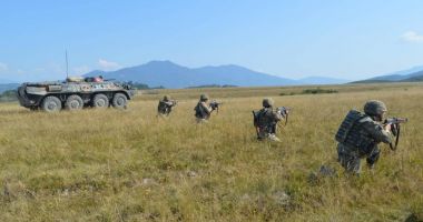 Stire din Eveniment : Infanteriștii se instruiesc pentru "Saber Junction 19"
