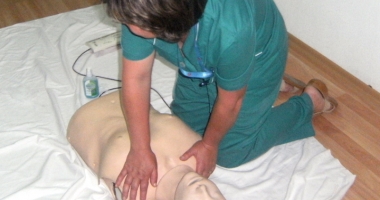 Stire din Sănătate : Vrei să fii infirmieră? Iată ce trebuie să faci
