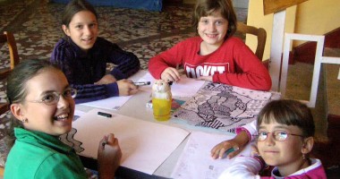 Stire din Cultură-Educație : Google susține InfoEducație 2012