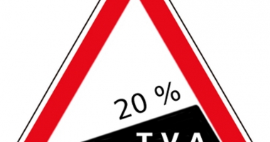 Stire din Economie : Info fiscalitate: noile criterii pentru condiționarea înregistrării în scopuri de TVA
