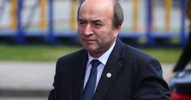 Toader neagă că a fost internat în spital din cauza unor probleme de sănătate