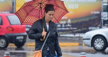Informare meteo de vreme rece şi vânt puternic, în toată ţara