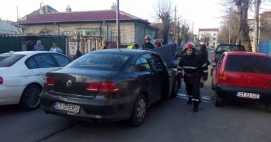 GALERIE FOTO / ACCIDENT RUTIER GRAV ÎN CONSTANȚA / MICROBUZ PLIN CU ELEVI LOVIT ÎN PLIN. TREI COPII, LA SPITAL - 10