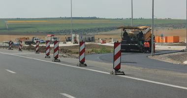 Stire din Eveniment : Lucrările restricționează traficul pe Autostrada Soarelui