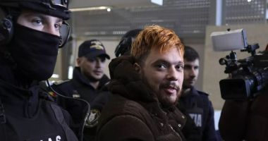 Stire din Eveniment : Infractorul prins la București după evadarea din Franța, le-a promis polițiștilor români un milion de euro