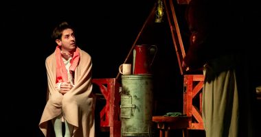 Stire din Cultură-Educație : La două decenii de la premieră, spectacolul „Inimă rece”, reluat pe scena Teatrului ”Căluțul de Mare”