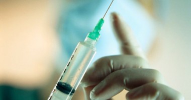 Stire din Actualitate : Peste 300 de cazuri de meningită fungică în SUA, generate de injecții cu steroizi contaminați
